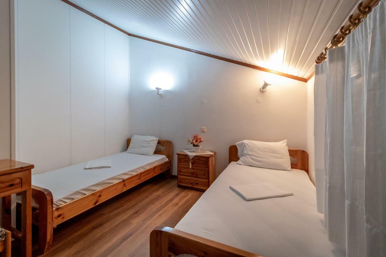 9 Mouses Apartment Филиатра Екстериор снимка