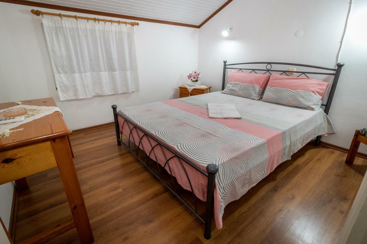 9 Mouses Apartment Филиатра Екстериор снимка